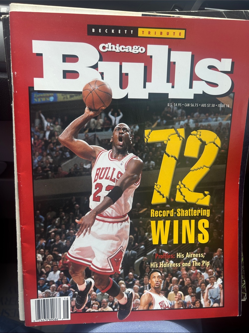 Chicago Bulls Michael Jordan Tribute Magazine - Red, White, Yellow
